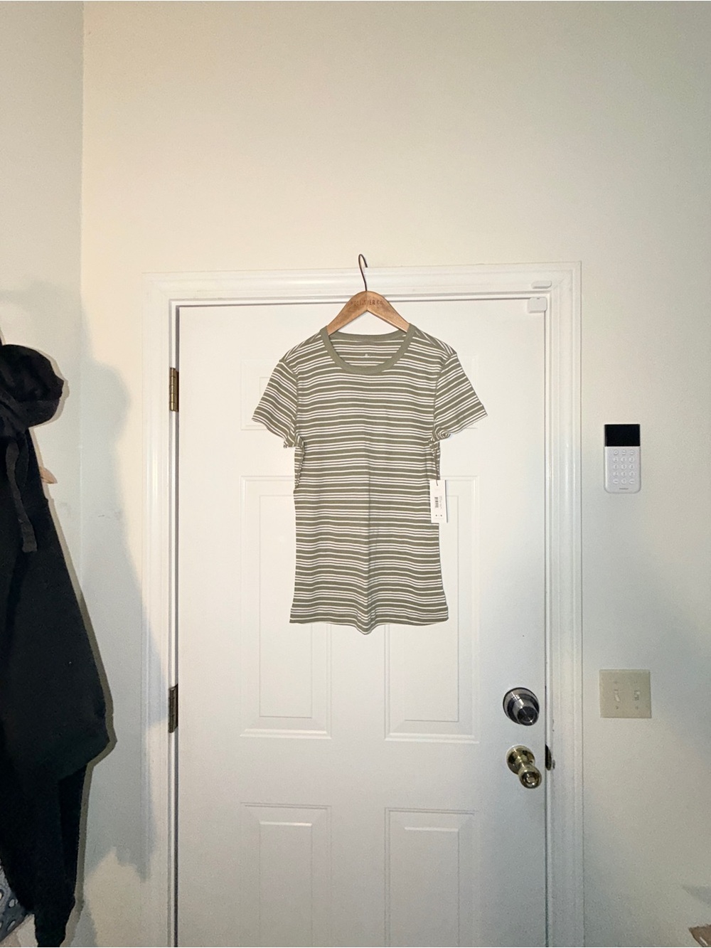 Three Dots Striped Green Crewneck Tee. NWT‎ SZ XL